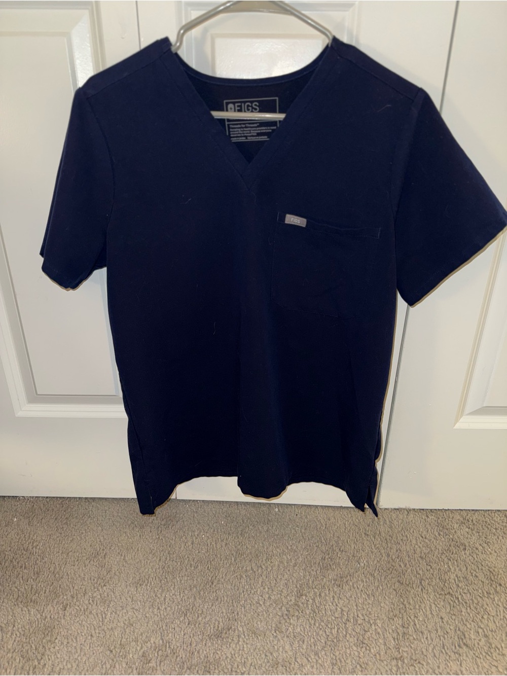 Figs Women's Short-Sleeve V-Neck Top - Navy